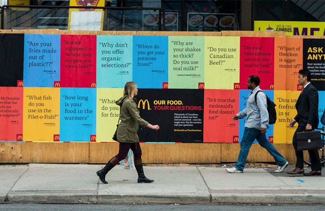 Рекламные плакаты McDonald's с вопросами потребителей